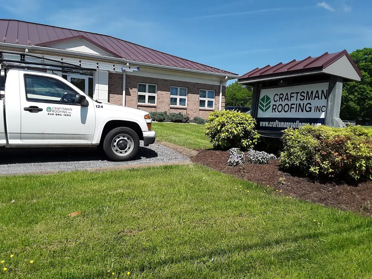 Quality Ice Dam Removal by experienced craftsmen in Jacaranda