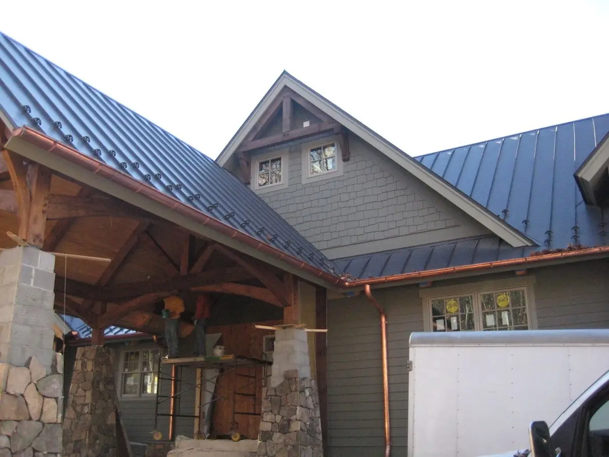 Craftsman Roofing team delivering quality roofing work in Jacaranda